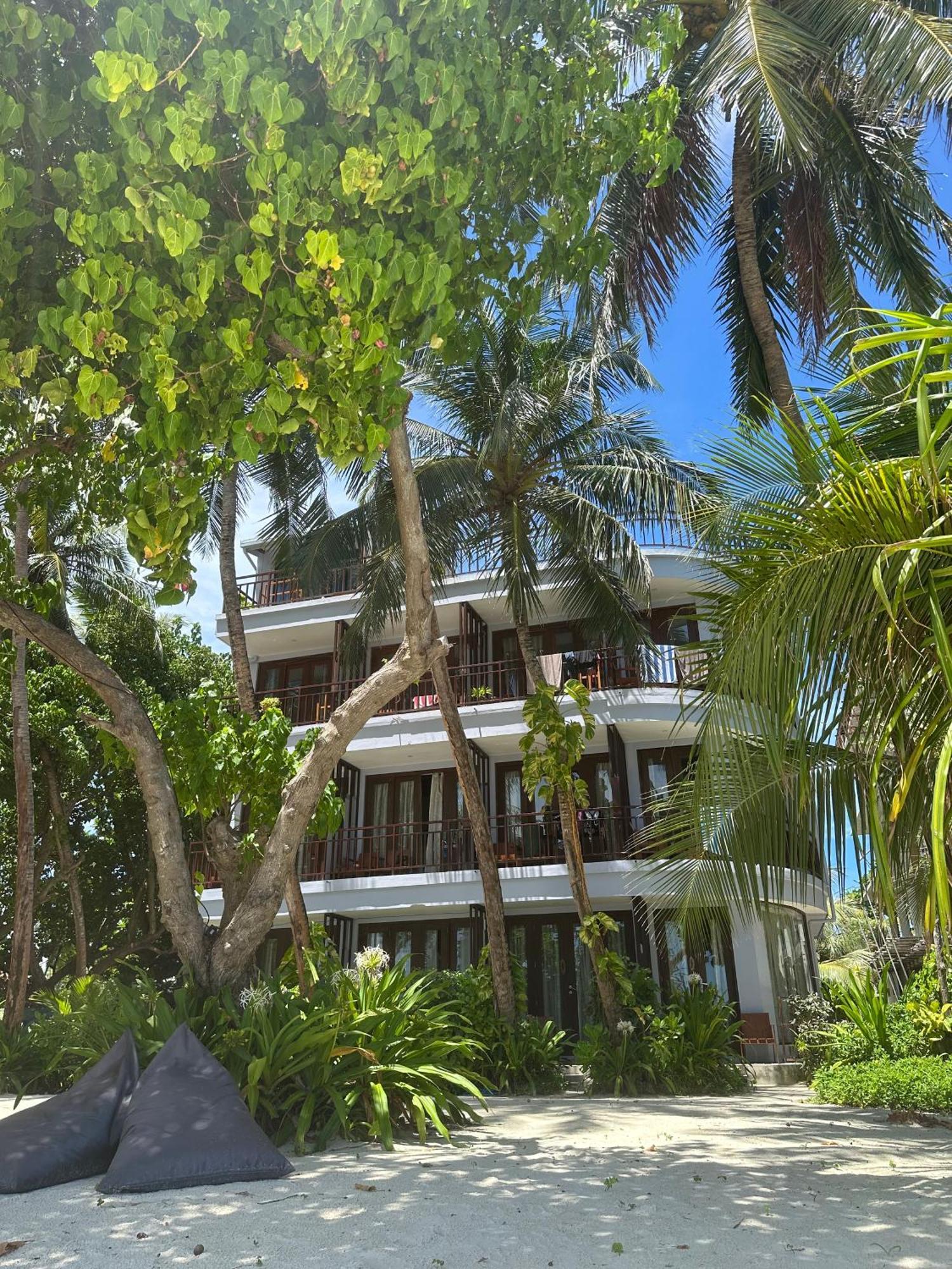 Thundi Sea View Hotel Fulidhoo Bagian luar foto